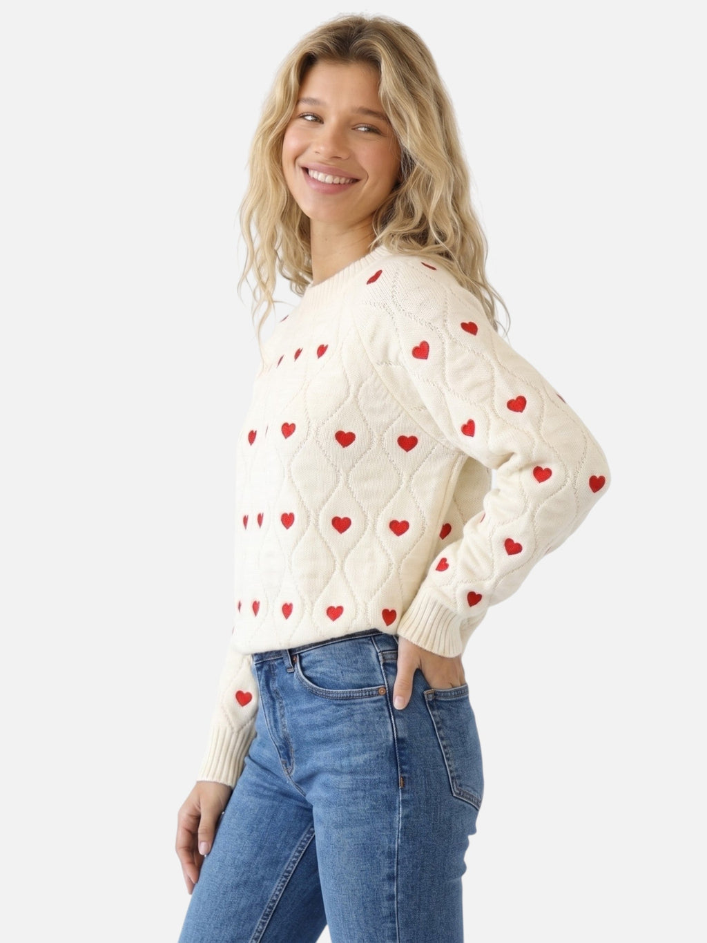 Pullover damski o klasycznym kroju z motywem serca - 2 - Livia-Moda