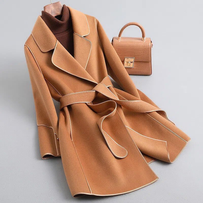 Trench Coat Damski z Paseczkiem i Eleganckim Krojem | L&V - 1 - Livia-Moda