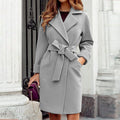 Płaszcz damski z paskiem i eleganckim krojem - 1 - Livia-Moda