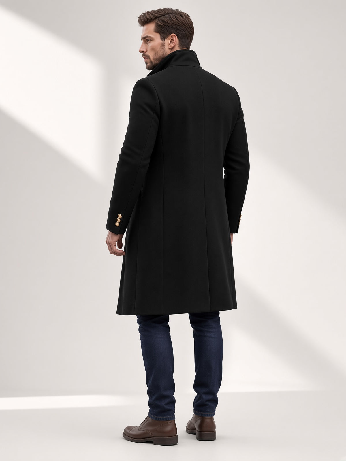 Płaszcz męski klasyczny z długim krojem i eleganckimi detalami - 9 - Livia-Moda