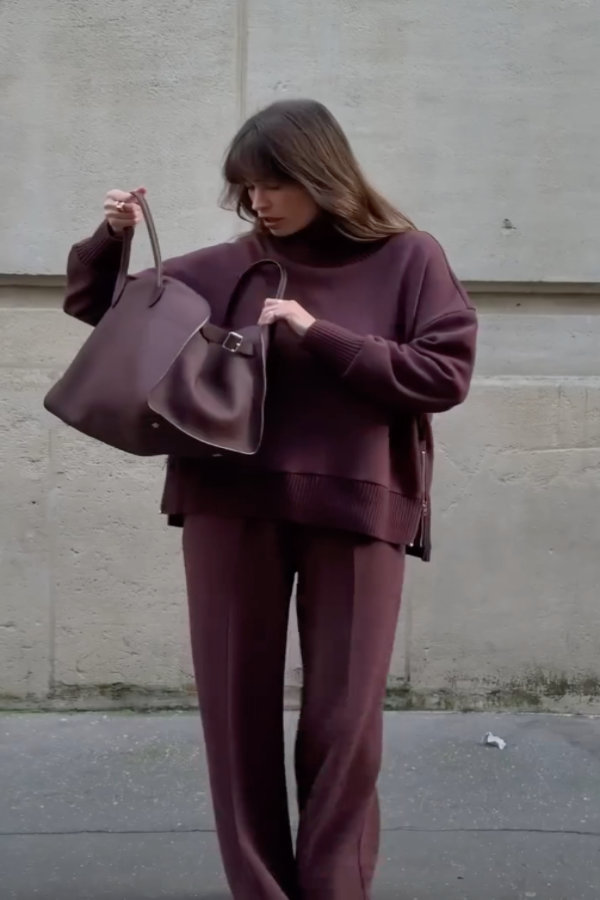 Stylowy outfit damski z luźnym krojem i długimi rękawami - 4 - Livia-Moda