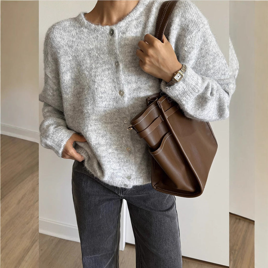 Cardigan damski z guzikami – Luźny krój i elegancki design - 7 - Livia-Moda