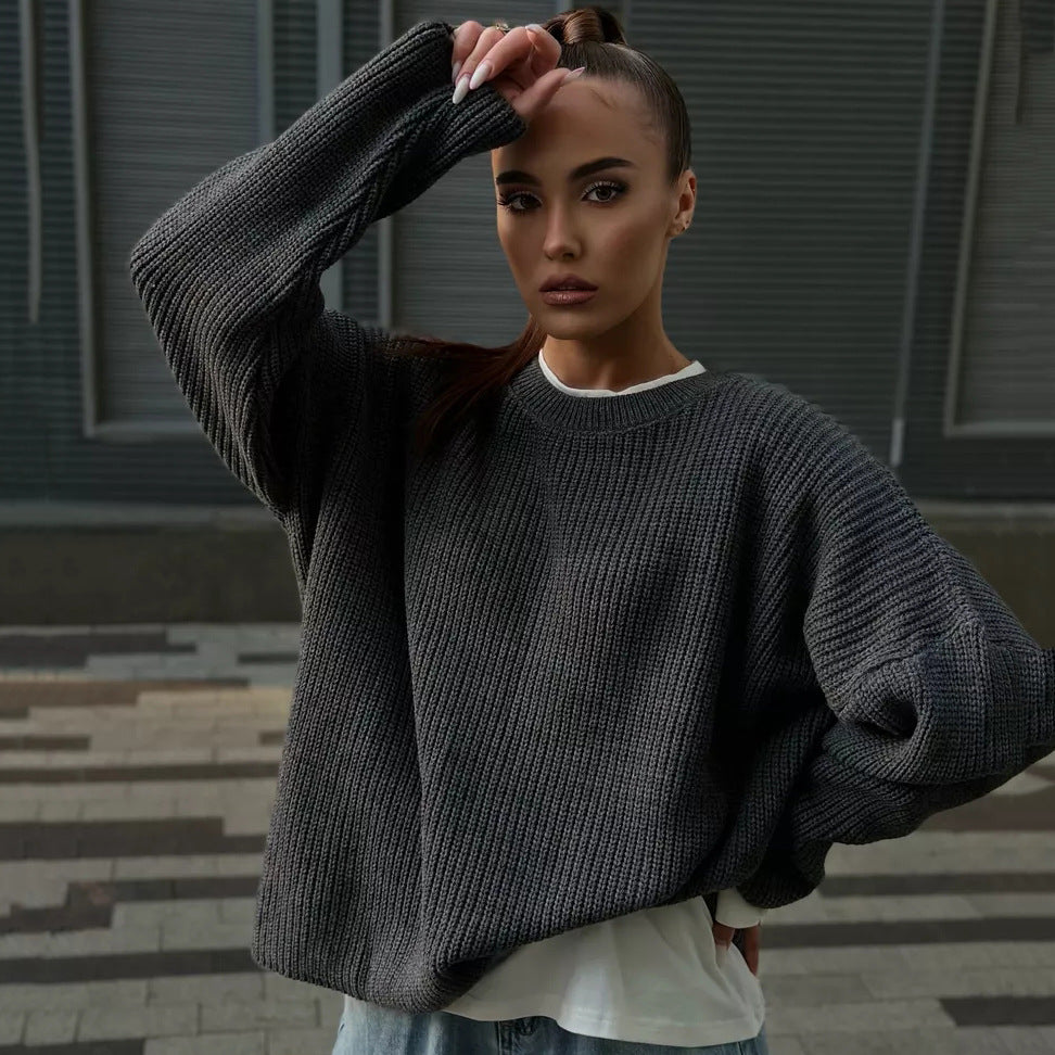 Pullover damski z okrągłym dekoltem i luźnym krojem - 3 - Livia-Moda
