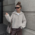 Pullover damski z zamkiem błyskawicznym, luźny krój i kołnierz stójkowy - 5 - Livia-Moda