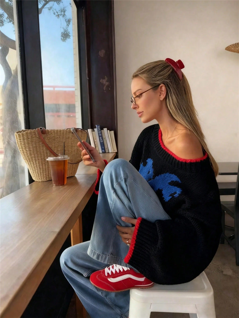 Pullover damski z luźnym krojem i kolorowym akcentem - 7 - Livia-Moda