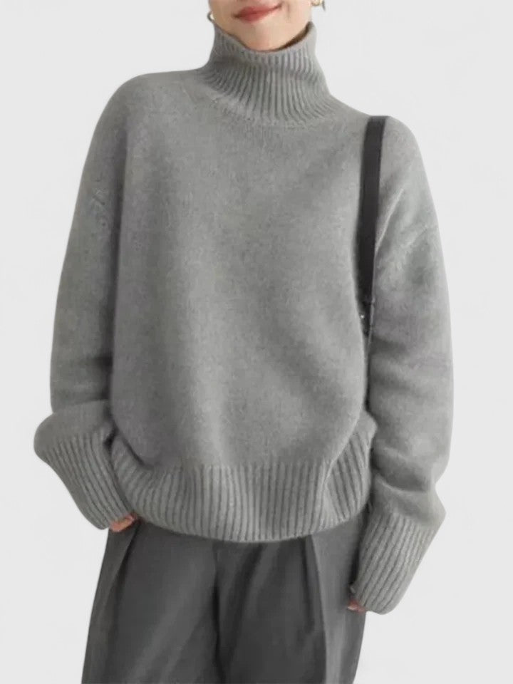 Pullover damski z wysokim kołnierzem i luźnym krojem, idealny na co dzień - 3 - Livia-Moda