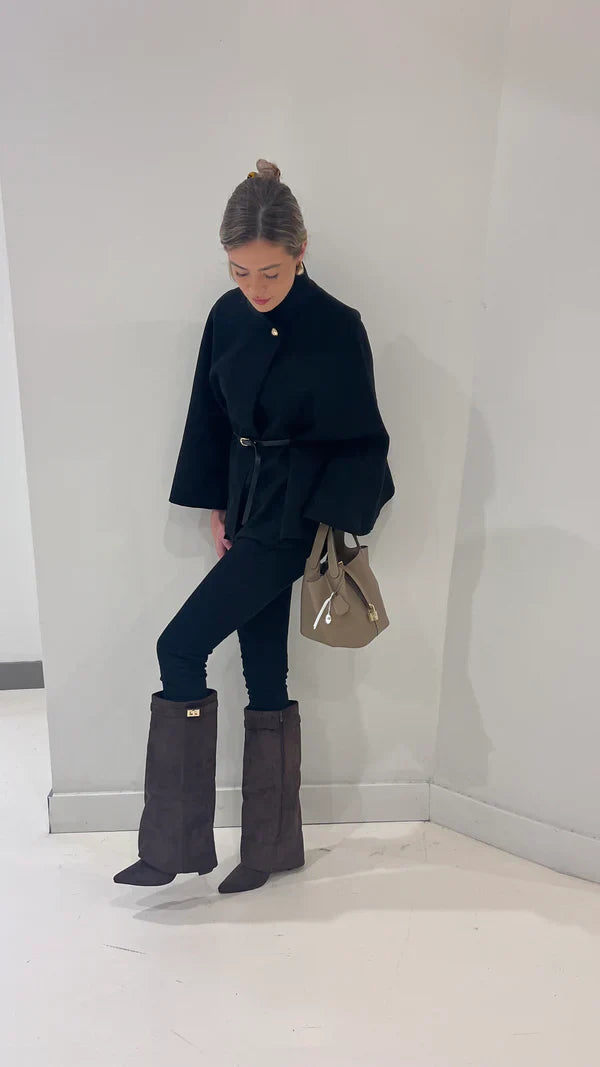 Kurtka damska oversize z eleganckim kołnierzem i guzikiem - 5 - Livia-Moda