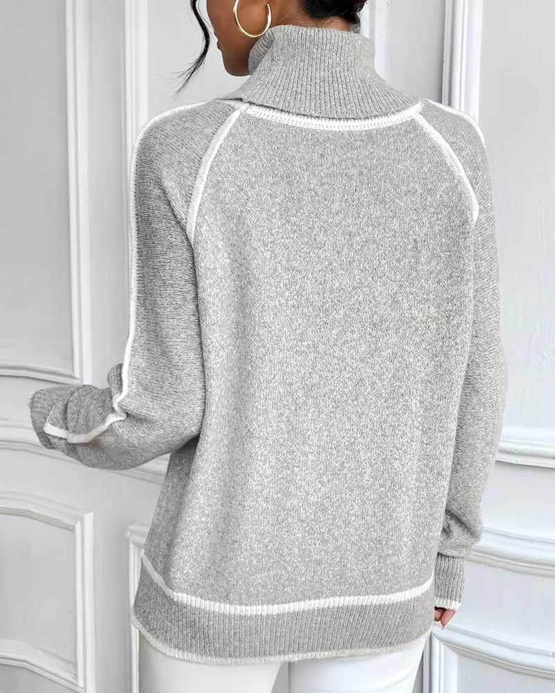 Sweter damski z wysokim kołnierzem i kontrastowymi detalami - 6 - Livia-Moda
