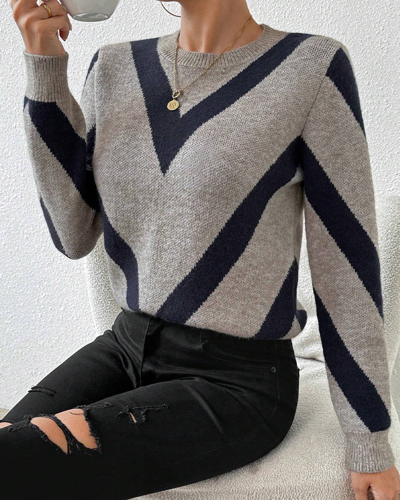 Pullover damski z dekoltem okrągłym w geometryczny wzór - 7 - Livia-Moda