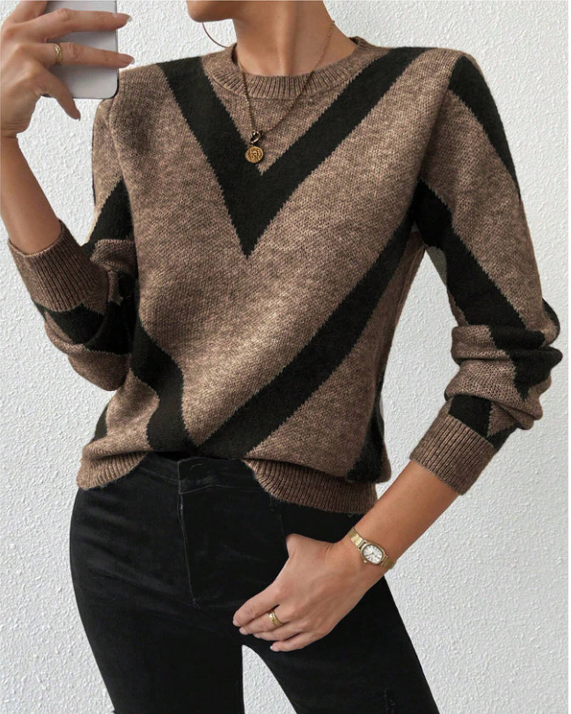 Pullover damski z dekoltem okrągłym w geometryczny wzór - 9 - Livia-Moda