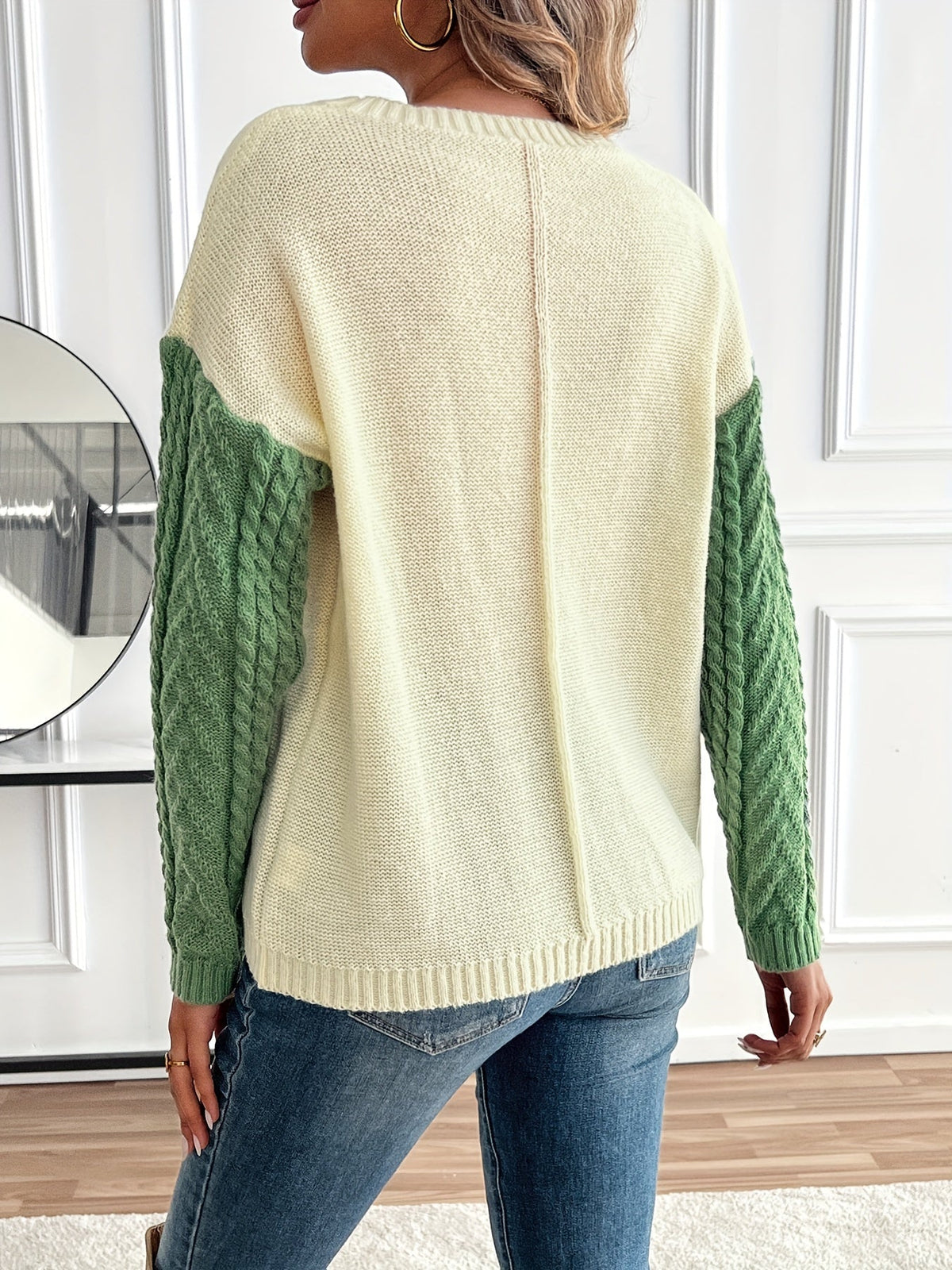 Pullover damski z dekoltem okrągłym i długim rękawem, w dwóch kolorach - 3 - Livia-Moda