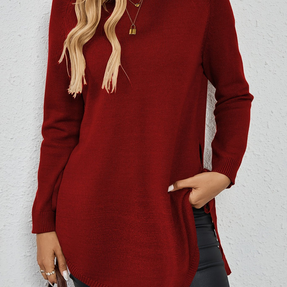 Pullover damski z długim rękawem i rozcięciami - 1 - Livia-Moda