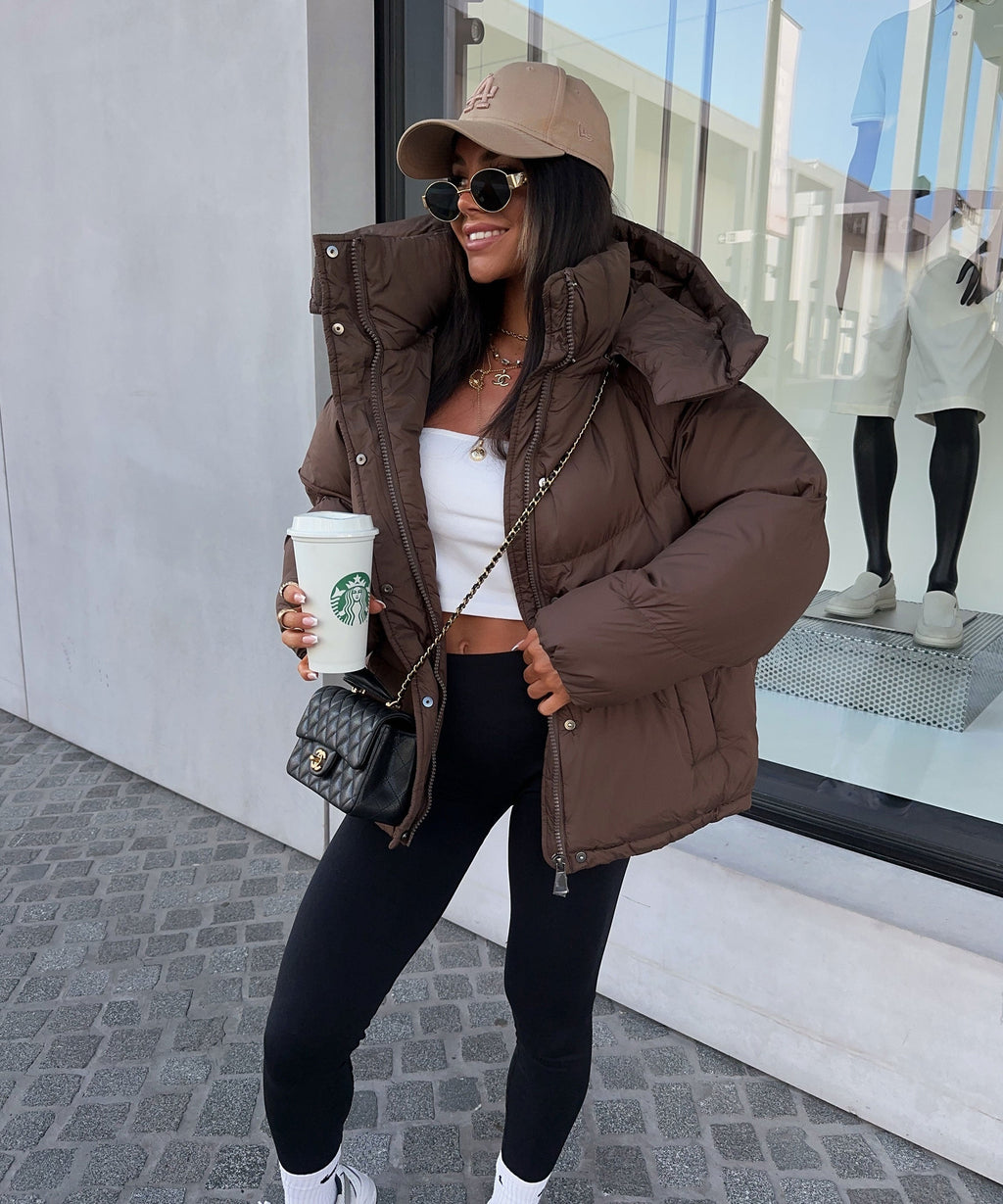 Kurtka puchowa damska z kapturem i oversize'owym krojem - 3 - Livia-Moda