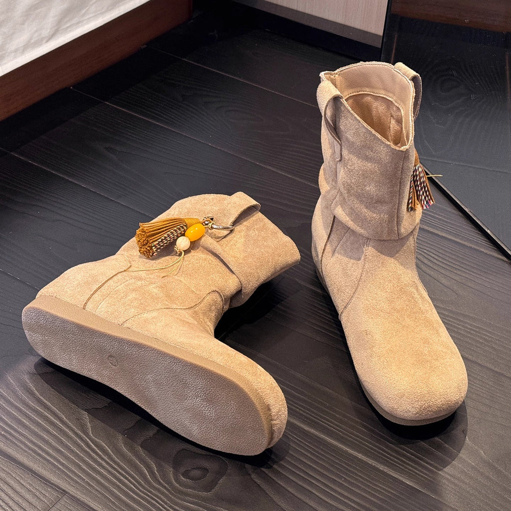 Stiefeletty damskie z dekoracyjną frędzelką - 7 - Livia-Moda