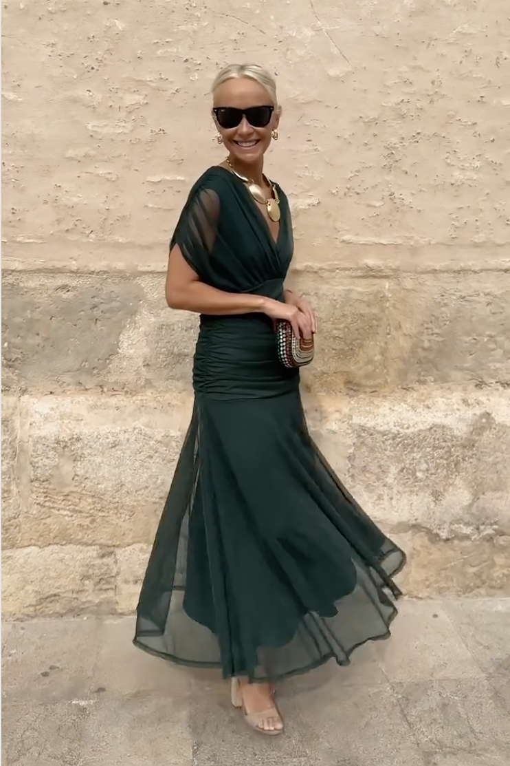 Kirsten – Elegant Off-Shoulder Maxi Dress for Women - Image 9