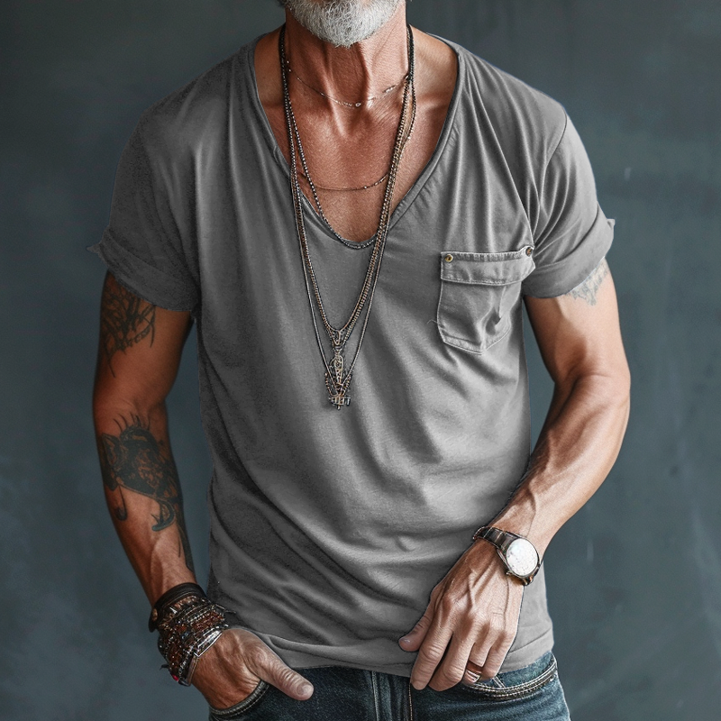 Leo – Męski t-shirt z dekoltem V i kieszenią na piersi