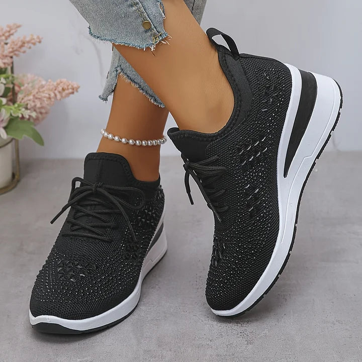 Amelia - Damskie białe sneakersy z kryształkami