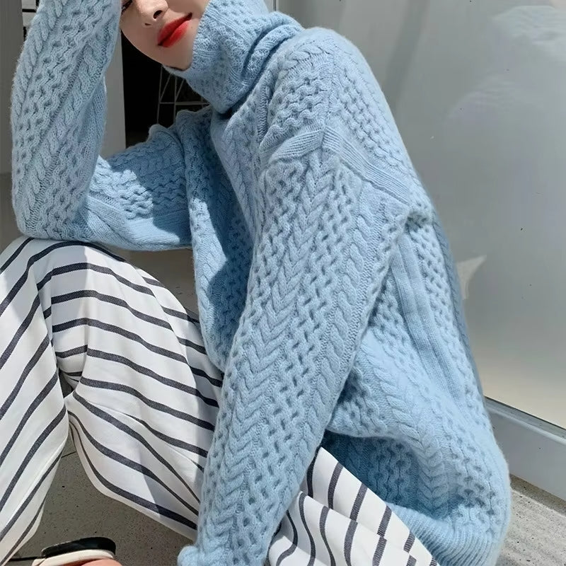 Lidia – Pleciony Golfowy Sweter Damski