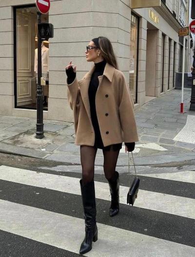 Karin | Stilvoller Oversized-Mantel mit Knöpfen - Elle Zürich