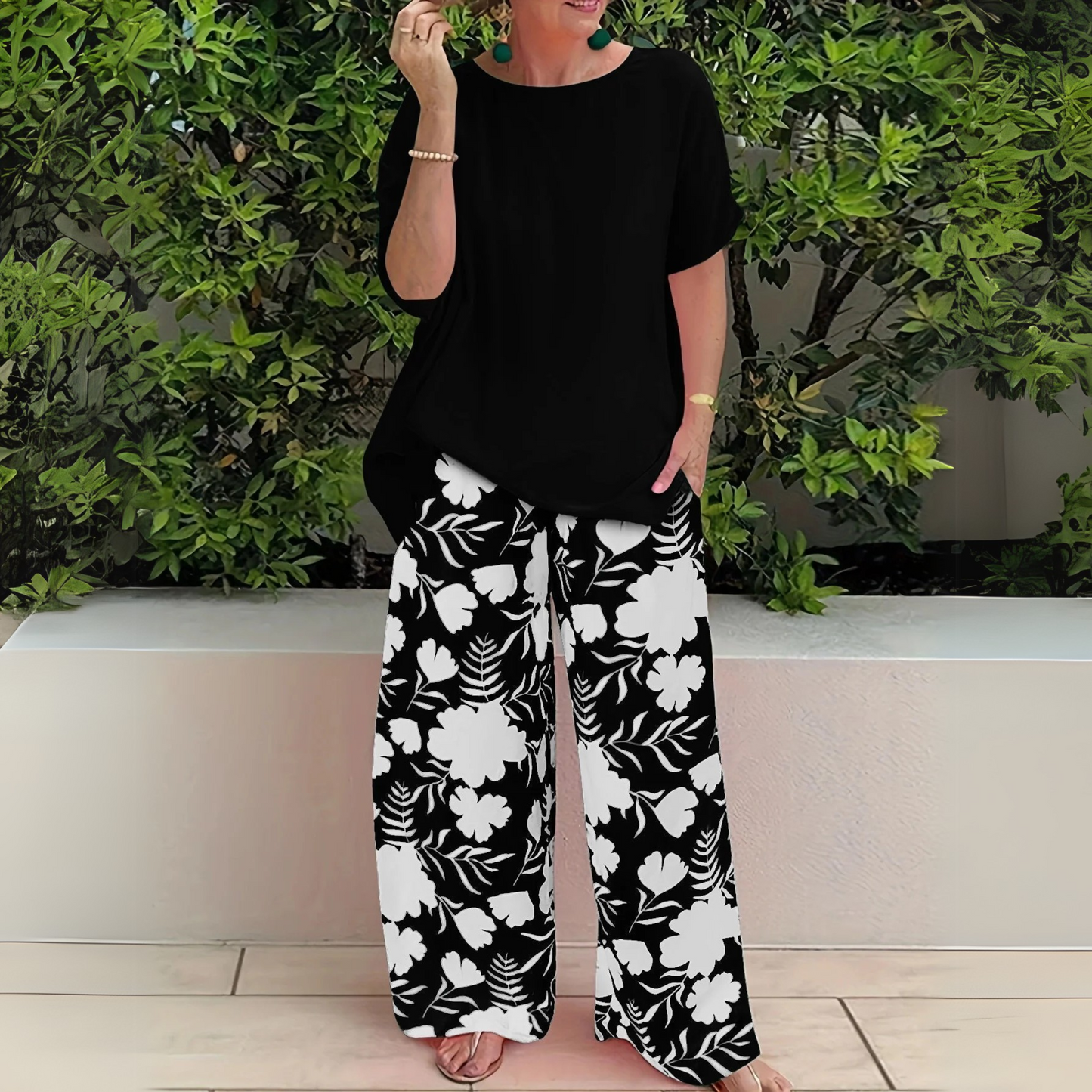 Daniela – Women Floral Print Wide Leg Outfit - Image 2