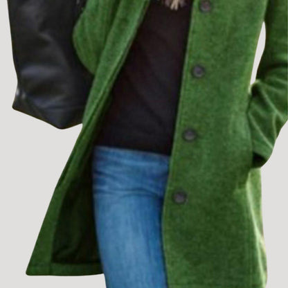 Clara – Damski wełniany płaszcz o klasycznym kroju z wysoką stójką