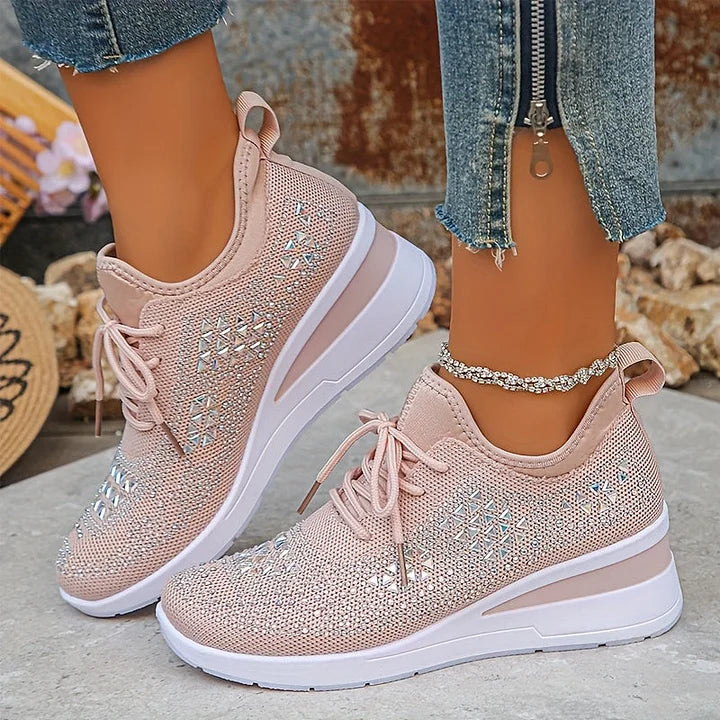 Amelia - Damskie białe sneakersy z kryształkami