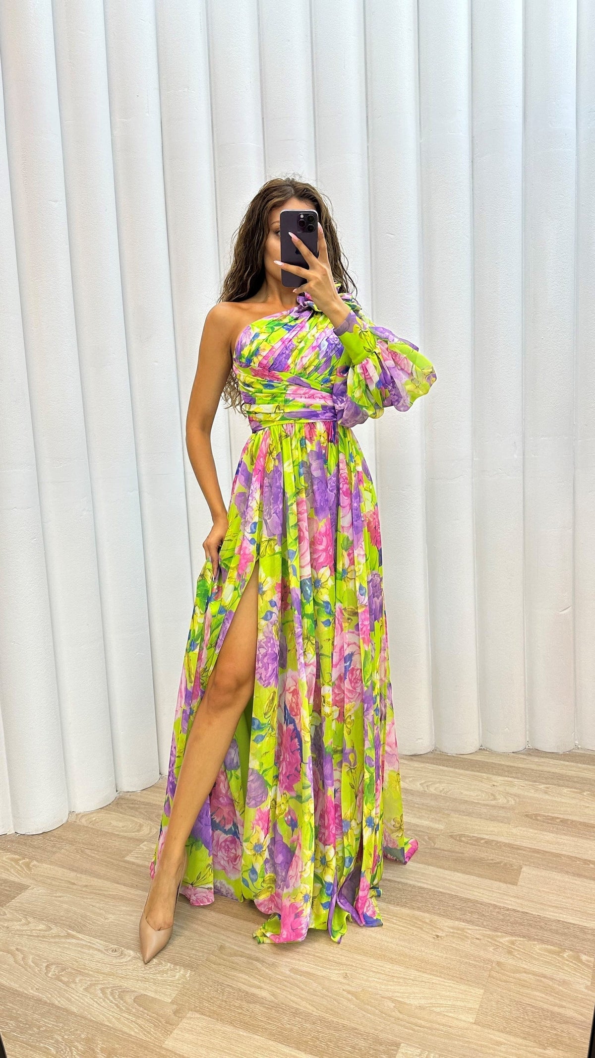 Mila – Elegant Flowy Shoulder Dress for Summer Events - Image 4