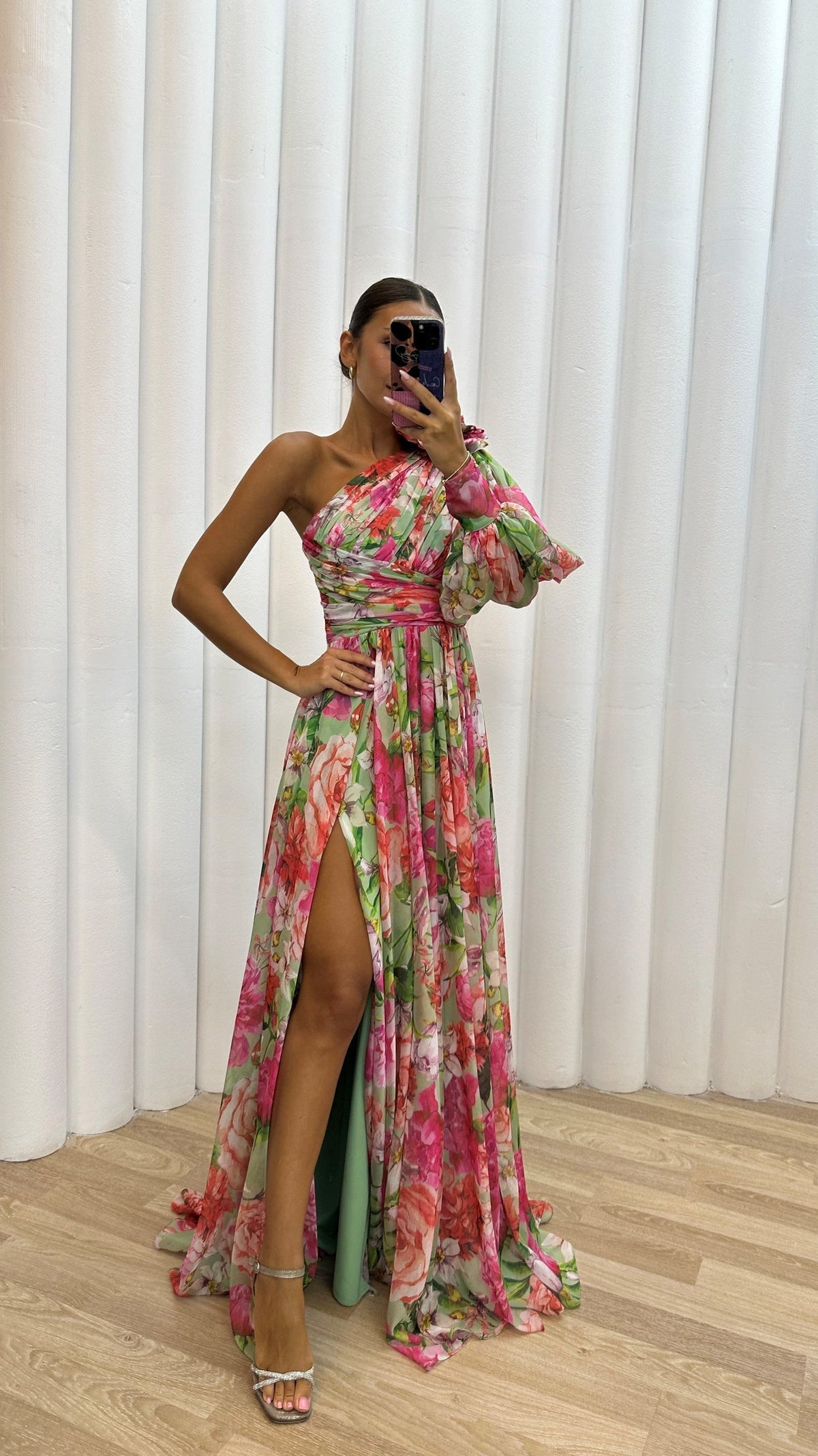 Mila – Elegant Flowy Shoulder Dress for Summer Events - Image 5