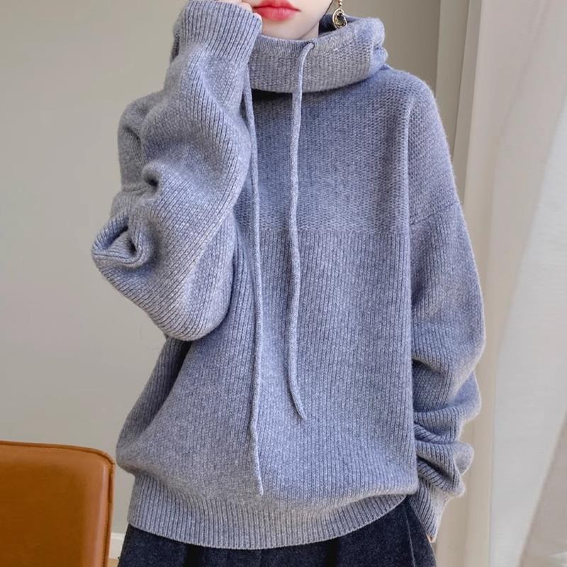 Noelia – Sweter z kapturem i luźnym krojem