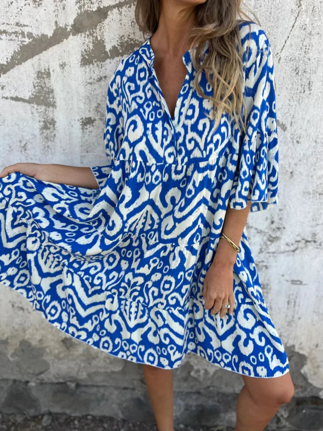 Lea – Sommerkleid für Damen mit Blumenmuster - Image 1