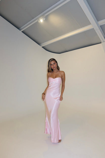 Valentina – Satynowa Suknia Maxi z Dekoltem Halter