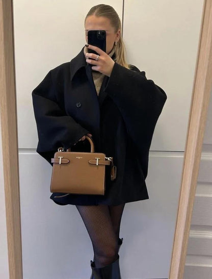 Marika – Damski elegancki płaszcz o nowoczesnym, minimalistycznym kroju