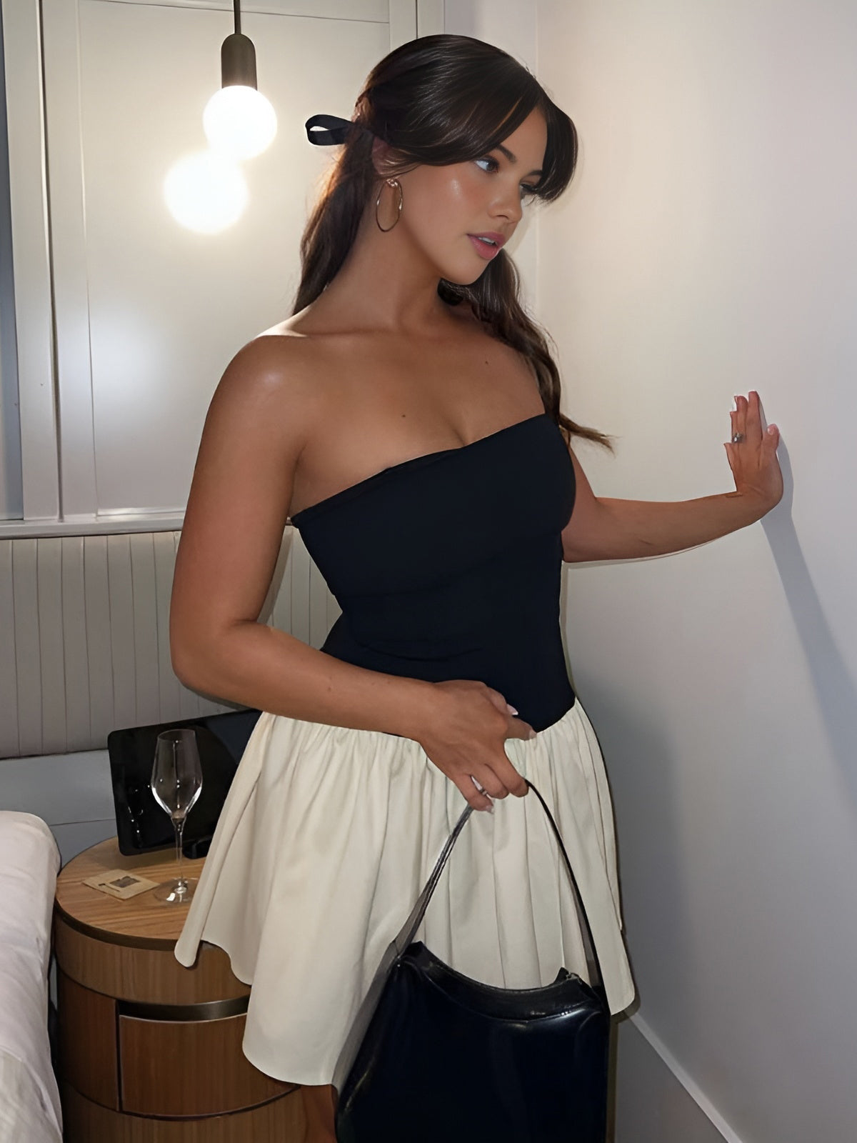 Sofía – Mini sukienka bustier patchwork z odkrytymi plecami