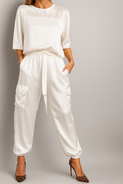 Emily – Damski satynowy komplet z luźnym krojem