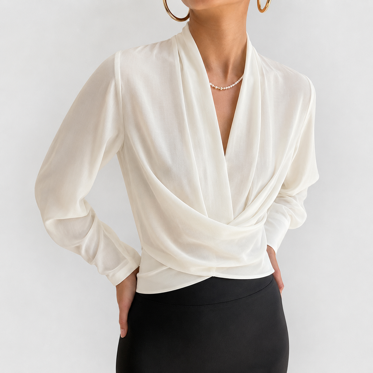 Lina – Elegancka bluzka kopertowa z bufiastymi rękawami