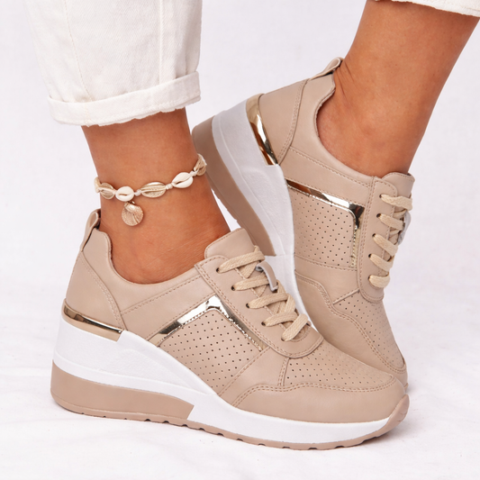 Clara – Damskie sportowe sneakersy na koturnie