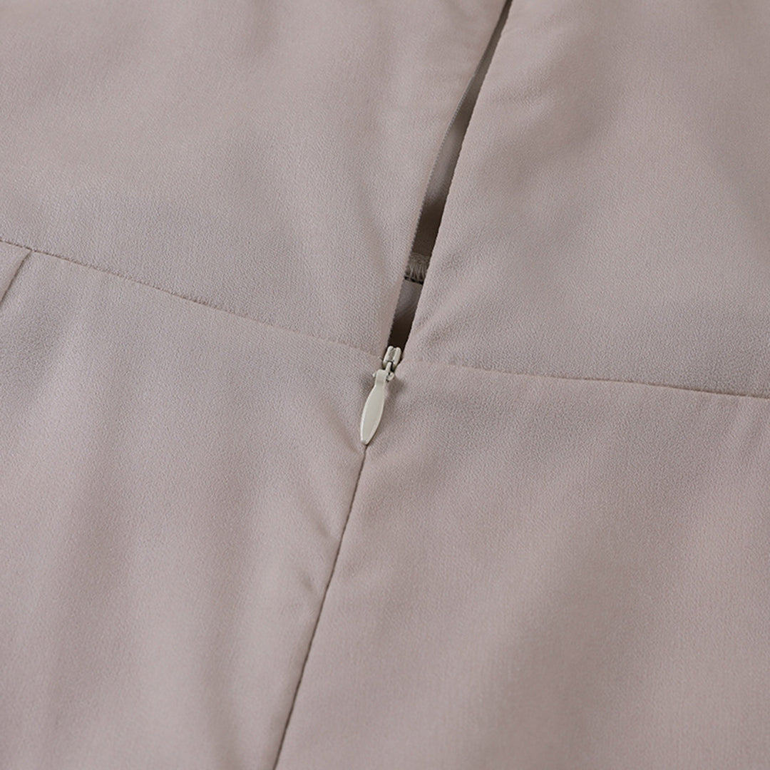 Aria – Elegancka satynowa sukienka maxi na ramiączkach dla kobiet