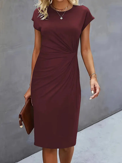 Claudia – Lniana sukienka midi o eleganckim, dopasowanym fasonie