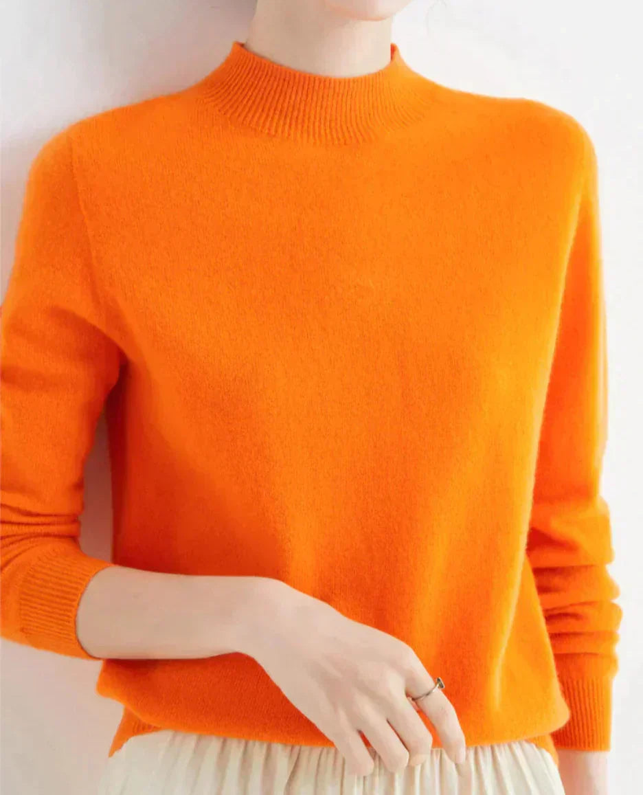 Sweter damski z okrągłym dekoltem i długim rękawem - 1 - Livia-Moda