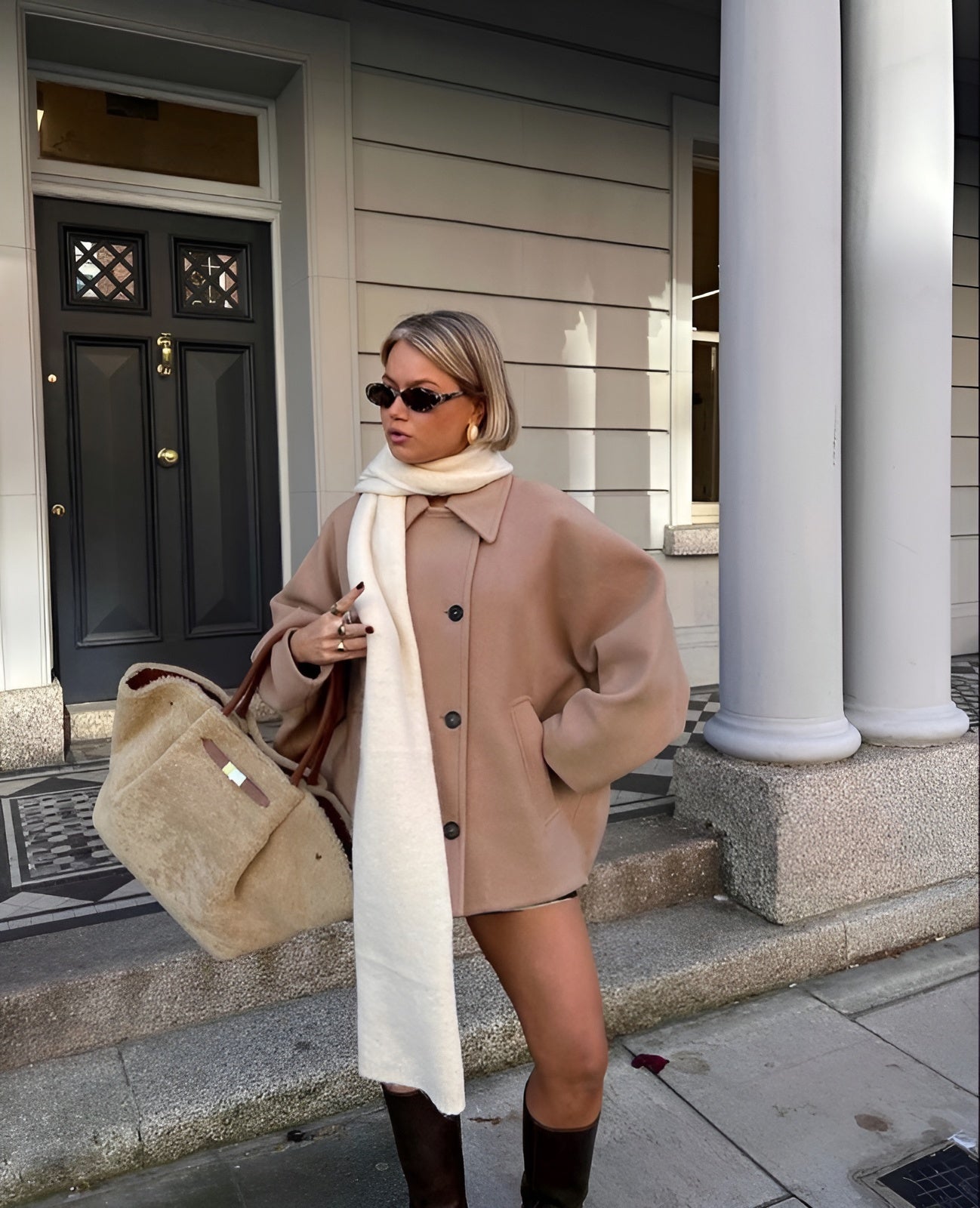 Elena – Stylowy oversize płaszcz damski z guzicznym zapięciem