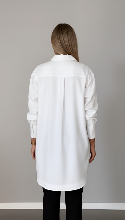Lisa – Elegant oversized cotton shirt with classic collar for Women - Image 3