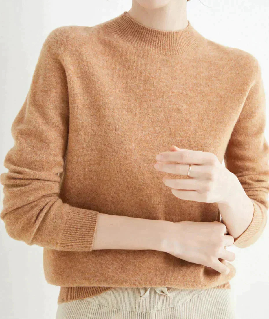 Sweter damski z okrągłym dekoltem i długim rękawem - 21 - Livia-Moda