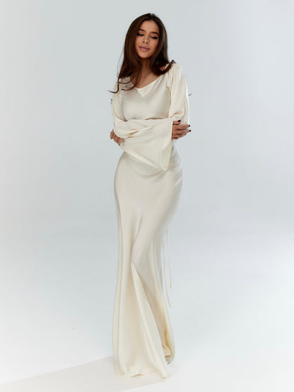 Clara – Elegant Long-sleeved Dress for Women - Image 1