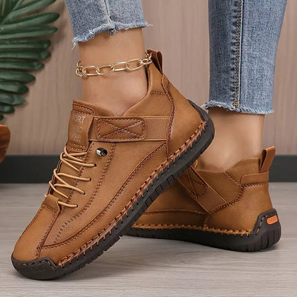 Mara – Damskie sneakersy o sportowym kroju z kontrastowymi przeszyciami