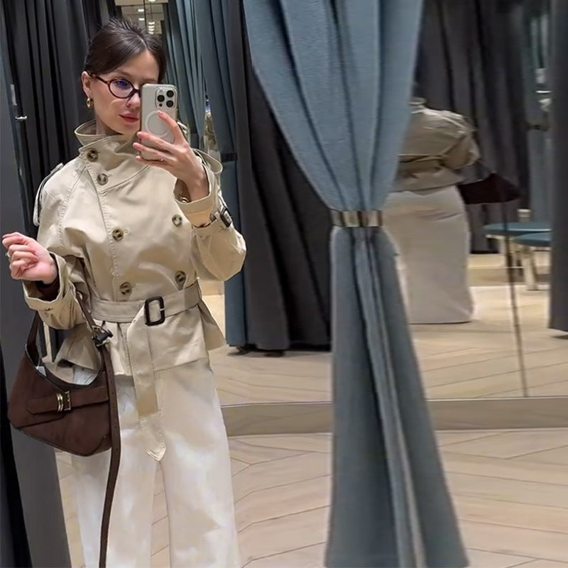 Natalia – Krótki trencz z paskiem dla kobiet
