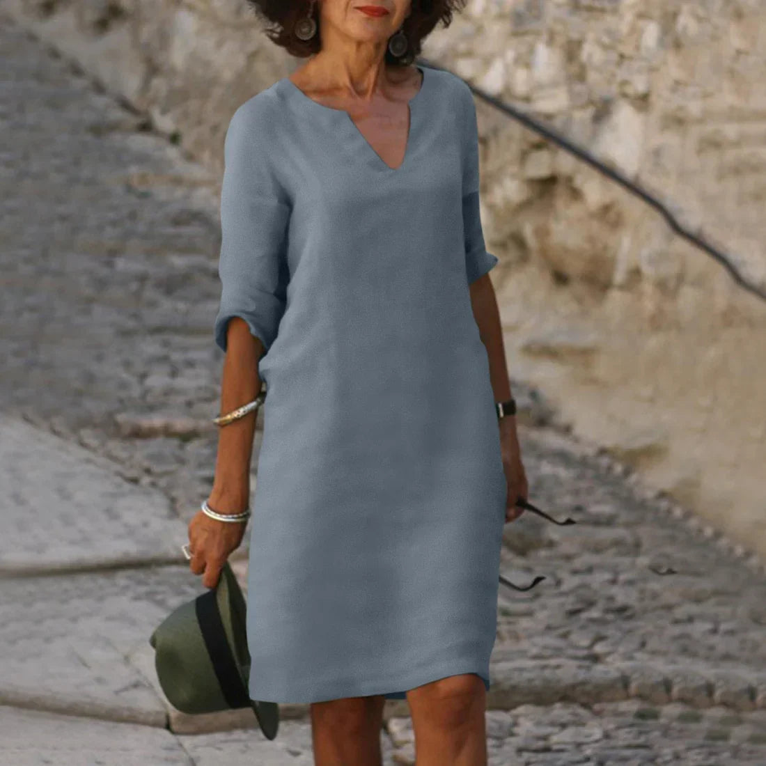 Nina – Women's dress with V-neck and 3/4 sleeves - Image 3