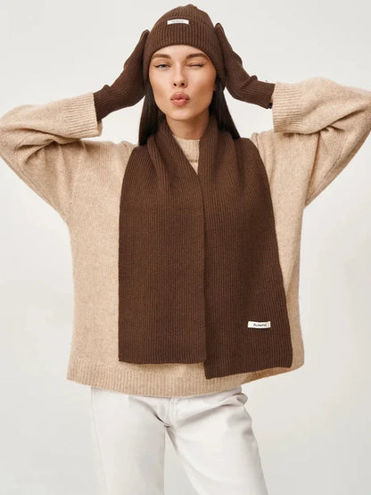 Aitana – Dzianinowy zestaw damski: czapka, szalik i rękawiczki