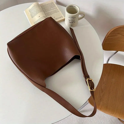 Aria - Vegan Leather Minimalist Shoulder Bag - Image 6