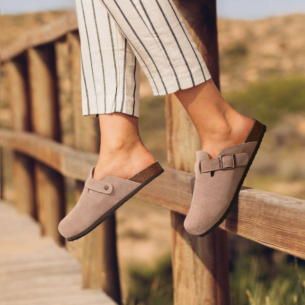 Petra – Slip-On-Clogs für Damen aus Wildleder - Image 3
