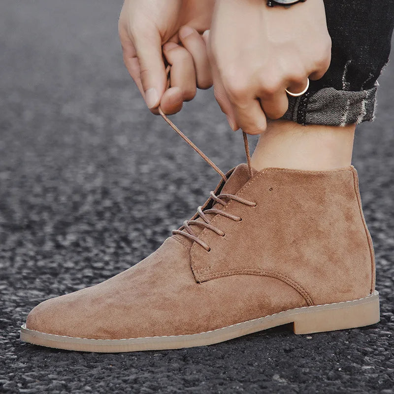 Paweł – Stylowe buty męskie z zamszu o klasycznym kroju